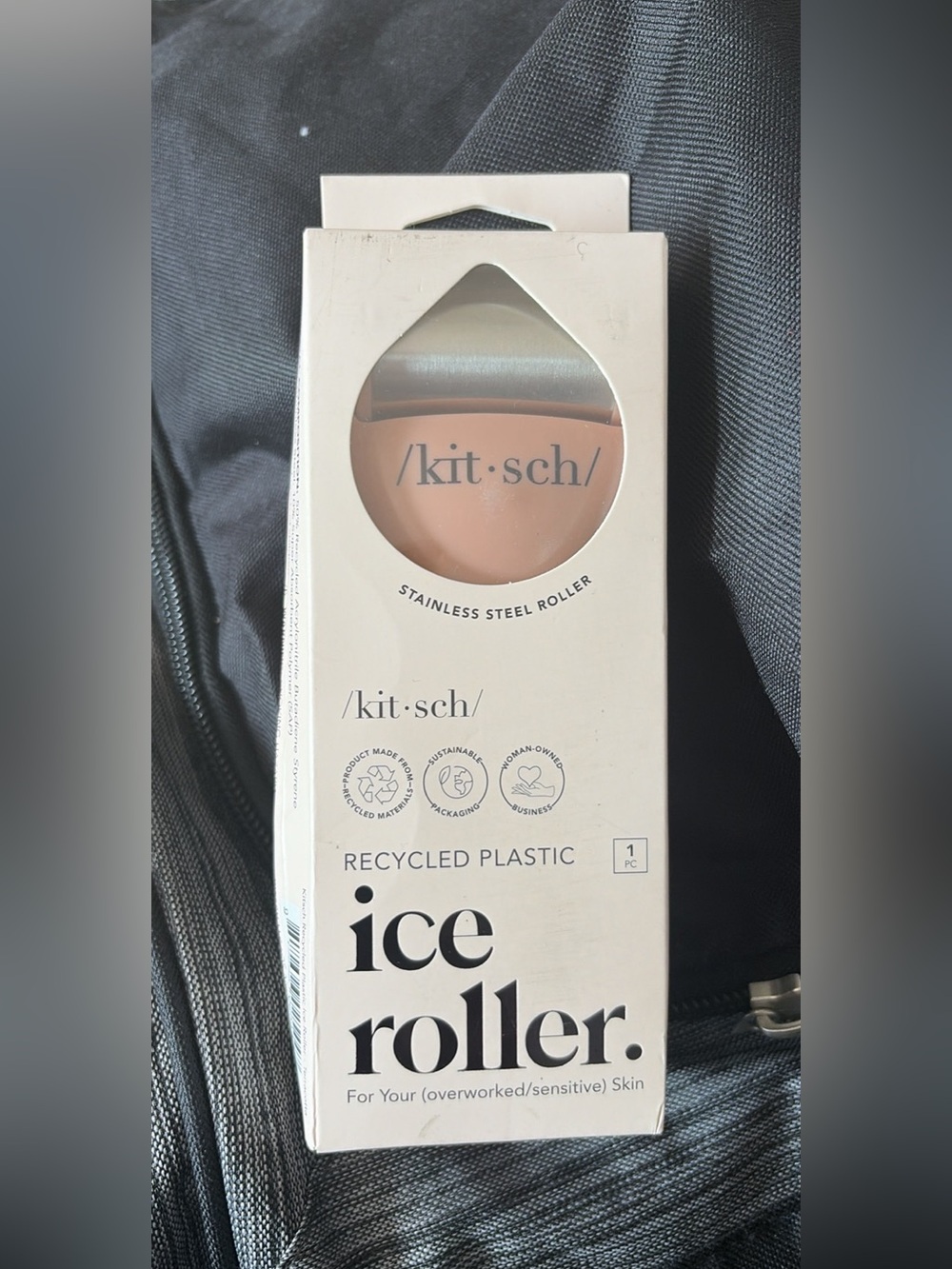 /kit·sch/ Ice Roller - Blush Pink